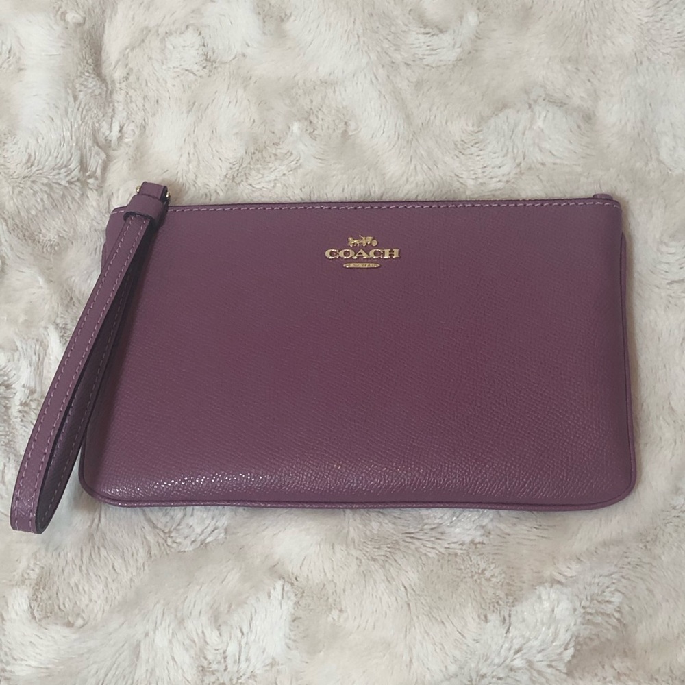 Coach Leather Zipper Wristlet